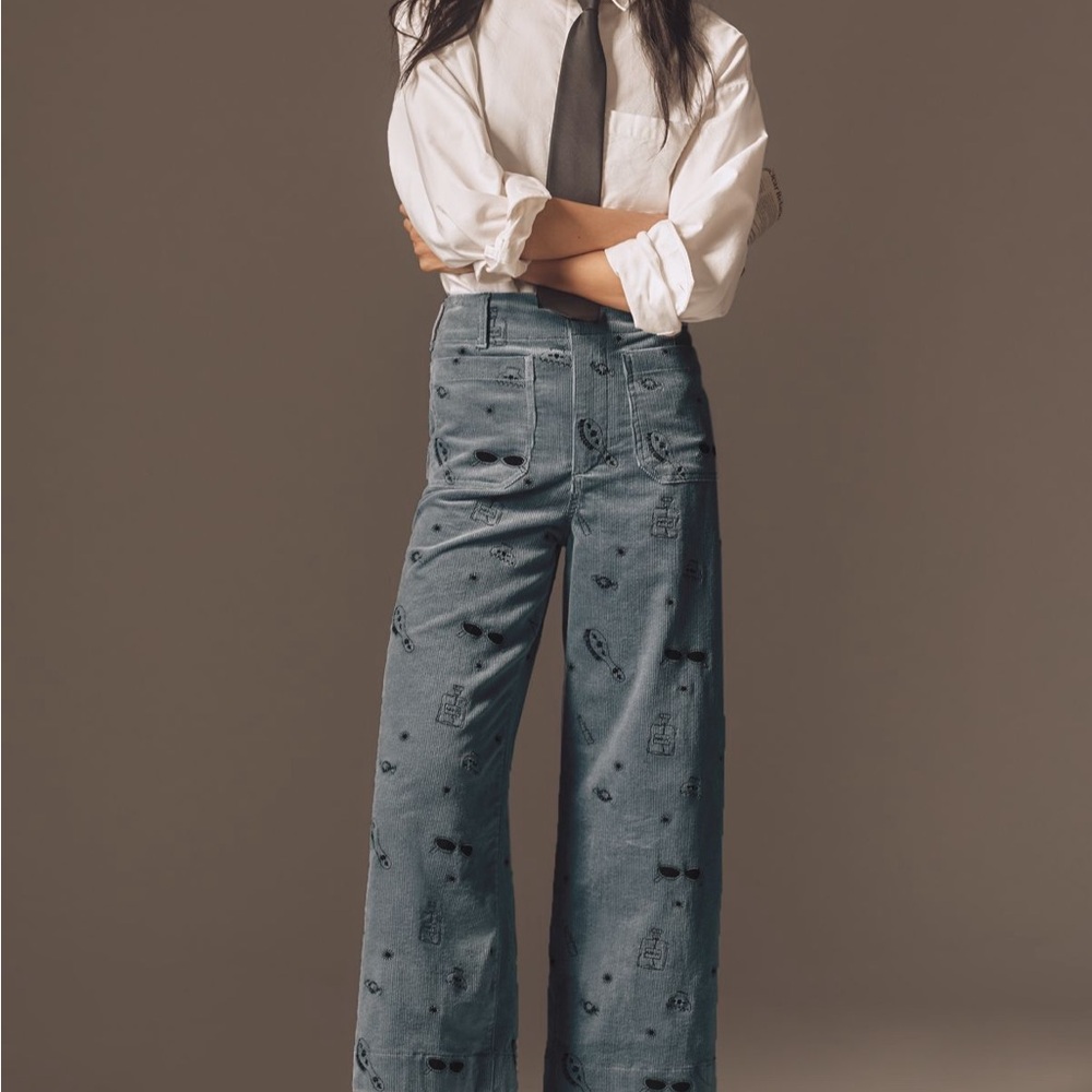 NWT Anthropologie Blue Embroidered Cropped Pants size 29, run a bit small